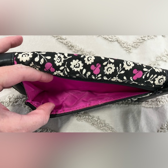 Disney Parks Vera Bradley Mickey Mouse meets Birdie trifold wallet - Picture 7 of 11